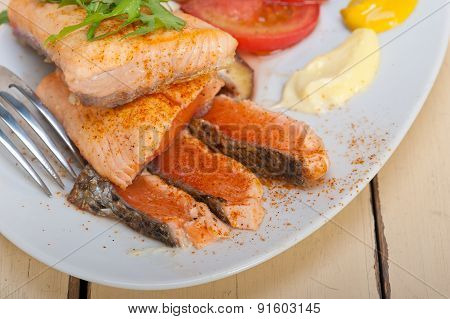 Grilled Samon Filet With Vegetables Salad