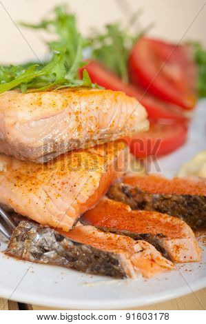 Grilled Samon Filet With Vegetables Salad