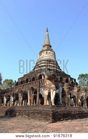 Wat Chang Lom, Si Satchanalai Historical Park, Thiland