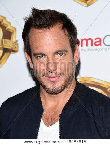 LOS ANGELES - APR 12:  Will Arnett arrives to the CinemaCon 2016: Warner Bros. 