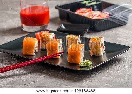 Set Of Salmon & Eel Sushi Rolls