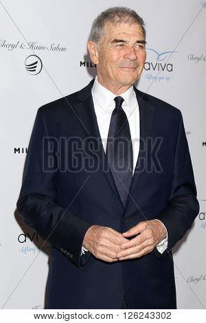 LAS VEGAS - APR 16:  Robert Forster at the A Gala To Honor Avi Lerner And Millennium Films at the Beverly Hills Hotel on April 16, 2016 in Beverly Hills, CA