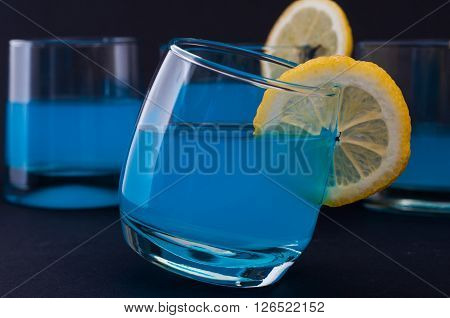 Blue Cockatil
