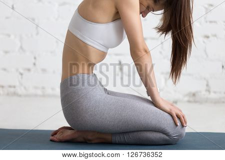 Yoga Indoors: Upward Abdominal Lock