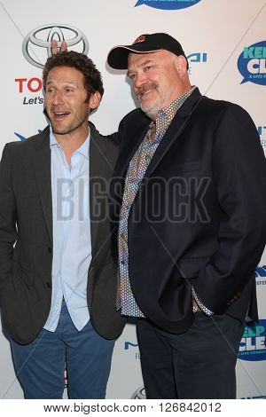 LAS VEGAS - APR 21:  Mark Feuerstein at the Keep It Clean Comedy Benefit For Waterkeeper at the Avalon Hollywood on April 21, 2016 in Los Angeles, CA