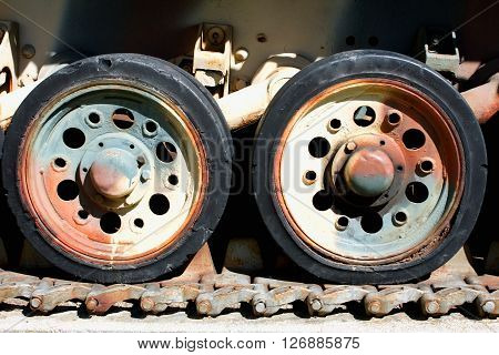 Tank Caterpillar Tread with Wheels and metal