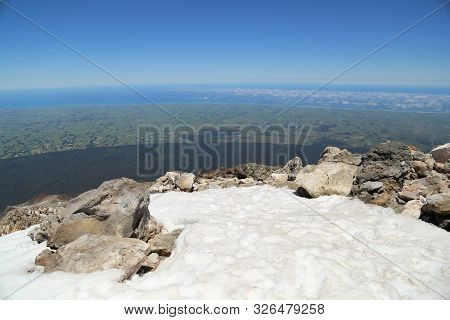 Mt.taranaki Summit