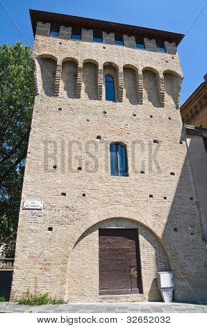 Rocchetta věž. Parma. Emilia-Romagna. Itálie.