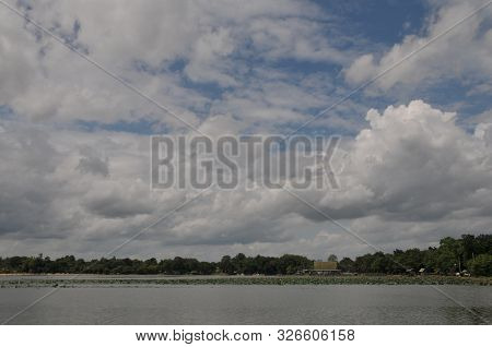 Bueng Si Fai Public Park, Phichit Province, Thailand