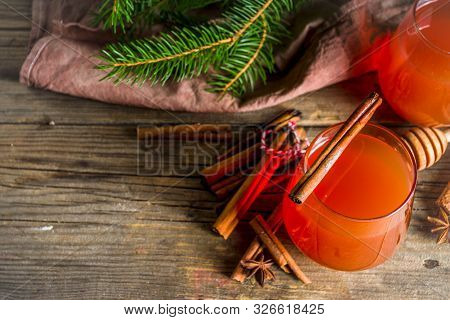 Winter And Christmas Wassail Hot Cocktail