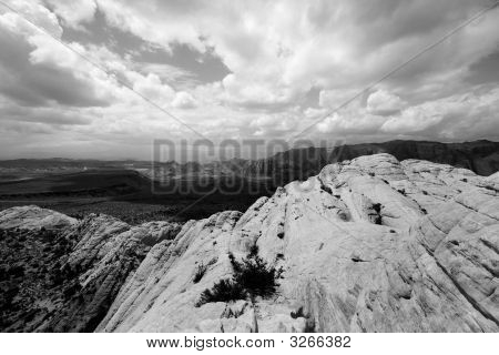 Guardando verso il basso le arenarie In Snow Canyon - Utah