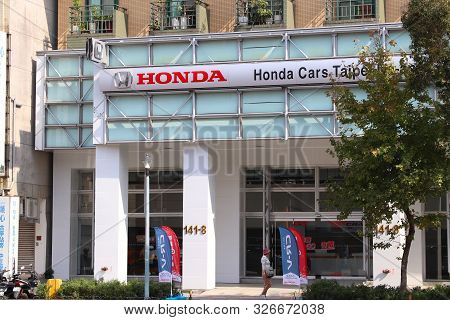 Taipei, Taiwan - December 4, 2018: Honda Car Dealership In Taipei, Taiwan. There Are 6.88 Million Pa