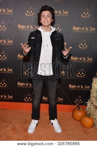 LOS ANGELES - OCT 02:  Tarik Ellinger arrives for Nights of the Jack VIP Preview on October 02, 2019 in Calabasas, CA                