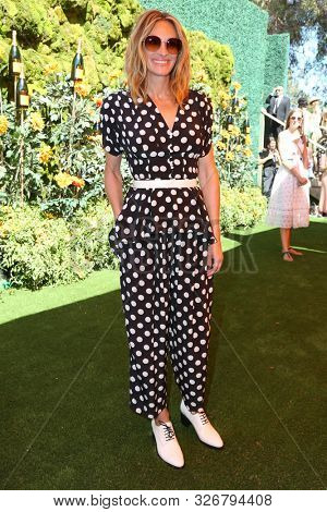 LOS ANGELES - OCT 3:  Juilia Roberts at the 10th Annual Veuve Clicquot Polo Classic Los Angeles at the Will Rogers State Park on October 3, 2019 in Pacific Palisades, CA