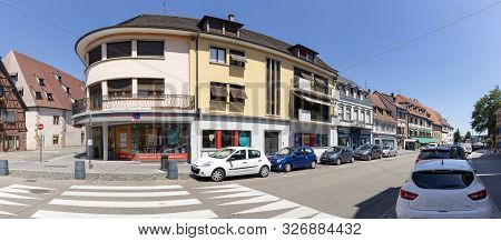 Selestat, France - June 23, 2018: A Lane In The Old Town Of Selestat. Selestat Is A Commune In Alsac