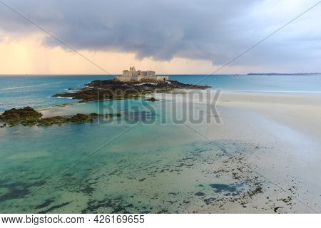 Fort National at eventail beach in Saint-Malo during low tide. Brittany, France
