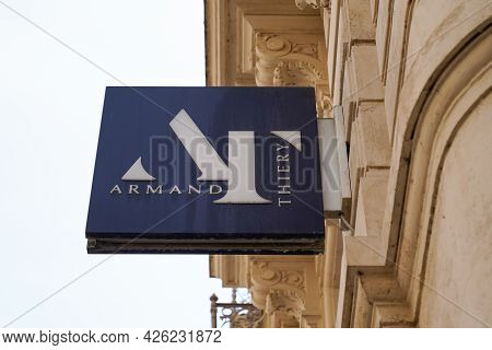 Montpellier , Ocitanie France  - 06 30 2021 : Armand Thierry Logo Brand And Text Sign On Fashion Boy