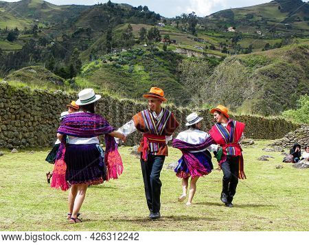 Chobshi, Azuay, Ecuador - June 21,2021: Celebration Inti Raymi At Chobshi Archaeological Site. Group