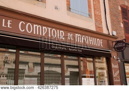 Bordeaux , Aquitaine France  - 07 04 2021 : Le Comptoir De Mathilde Logo Sign Store Of Boutique Conf