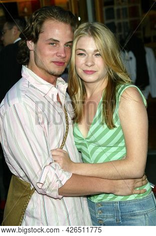 LOS ANGELES - MAY 14: Dean Sheremet and LeAnn Rimes arrives to  ÃBruce AlmightyÃ World Premiere on May 14, 2003 in Hollywood, CA