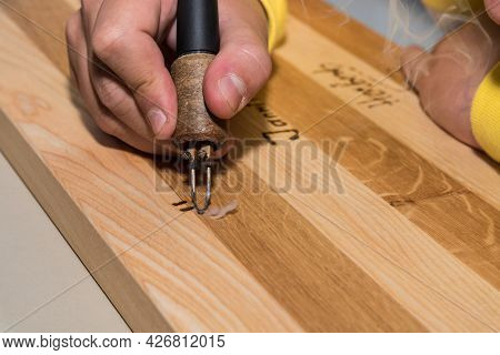 Pyrography As Decoration - Craftsmanship With Pyrography, Close-up