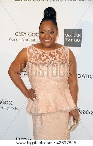 LOS ANGELES - 24 lutego: Sherri Shepherd przybywa Elton John Aids Foundation 21. ceremonia wręczenia Oscarów