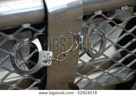 Handcuff Humour.