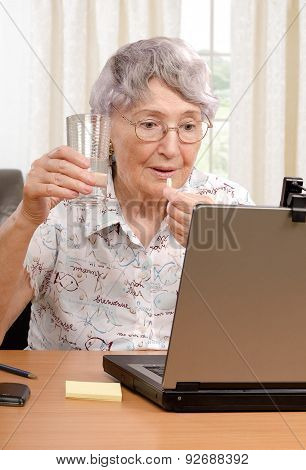 Taking Pill During displeasing Talking online
