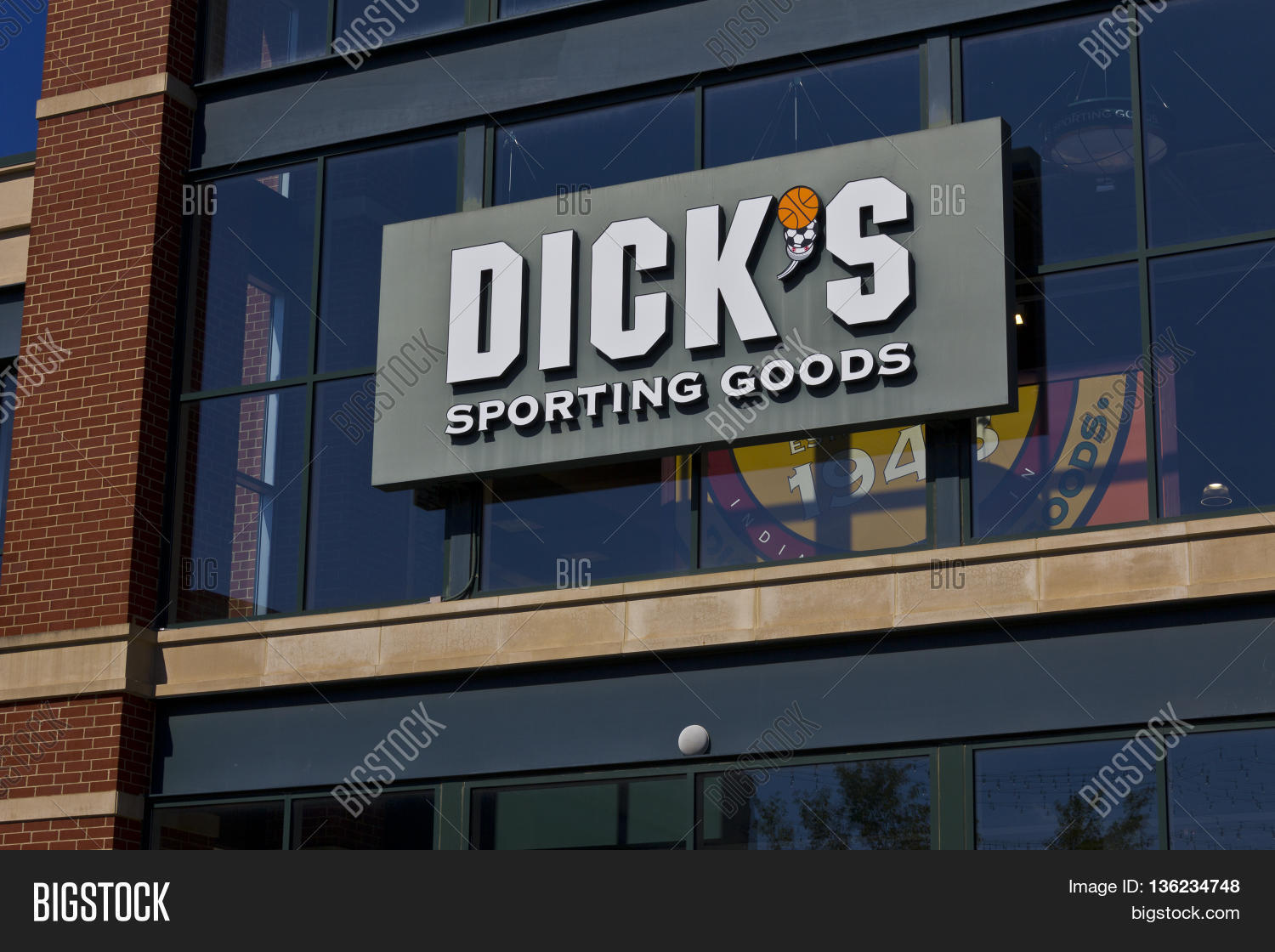 Indianapolis Circa Image & Photo (Free Trial) Bigstock