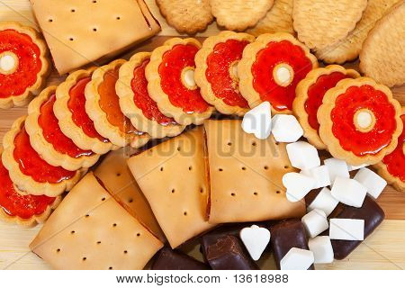 Verschiedene Cookies und Candy