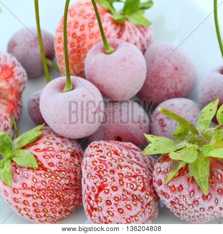 Frozen berries - strawberries and cherries. Vitamins for the winter - the workpiece