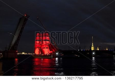 21 June 2015. Saint-Petersburg.Sailing in the Neva river on the occasion of alumni "alye parusa" in St. Petersburg. Russia.