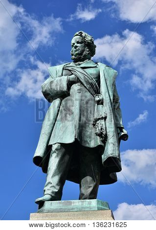 Bronze statue of Daniele Manin italian patriot and President of Venice Republic during 1848 revolt against Austrian Empire made by artist Borro in 1875