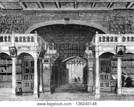 Interior of the Bodleian Library at the University of Oxford, vintage engraved illustration. Magasin Pittoresque 1842.