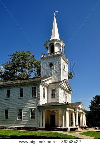 Washington Connecticut - September 15 2014: The colonial-era 1741-54 Meeting House of the First Congregational Church on the Village Green