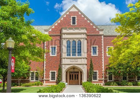 Lissa And Cy Wagner Hall