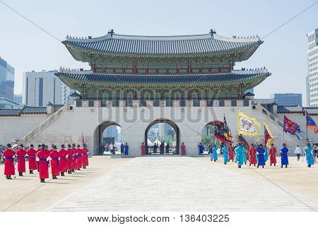 SEOULSouth Korea - MAY 22: Changing of the Royal guard ceremony at the Gwanghwamun main Gate of Gyeongbokgung Palace. MAY 22 2016 in Seoul South Korea