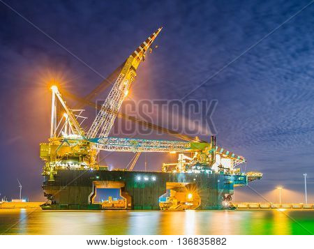 Huge Pipelay Crane Vessel