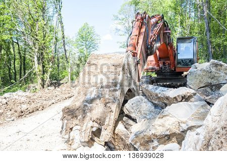 Excavator With Big Shovel