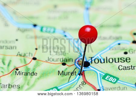 Muret pinned on a map of France