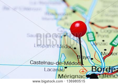 Castelnau-de-Medoc pinned on a map of France