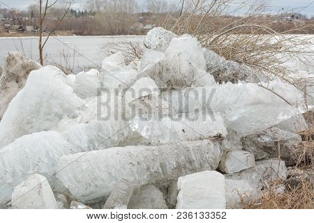 Ice Drift. The Ice Has Started On The River. The Ice Is Swimming On The River.