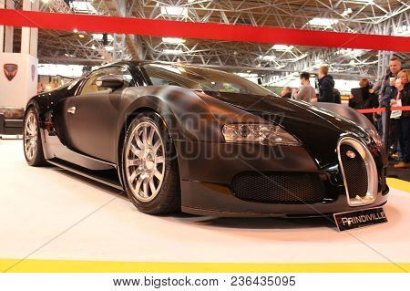 Birmingham - October 10, 2012: Bugatti Veyron Car At The Top Gear Car Exhibition In Birmingham, Uk.