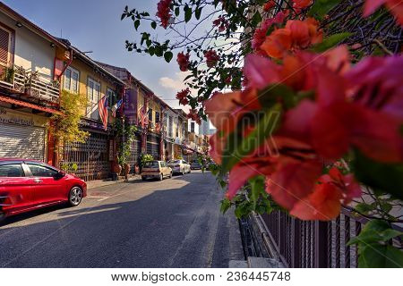 Malacca, Malaysia - July 22 , 2017: Jonker Street Is The Centre Street Of Chinatown In Malacca