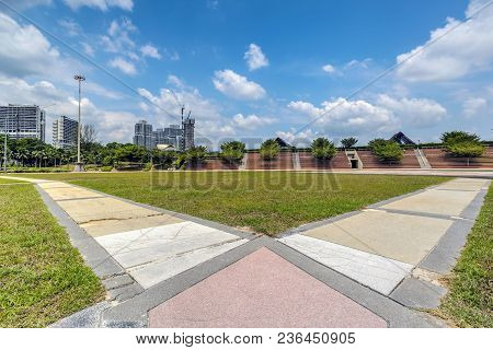 Johor Bahru, Malaysia - August 3Rd , 2017 :kota Iskandar Main Building. Kota Iskandar Is An Administ