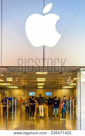 San Antonio, Texas - April 12, 2018 - Entance Of Apple Store Located At La Cantera Mall With People