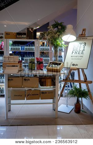 Gla At Emquatier, Bangkok, Thailand, April 14, 2018 : Natural Skincare Pop Up Store By Escalator. Va