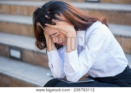 Asian Businesswomen Was Sick And Stomachache. Need To Go To The Hospital To See The Doctor.