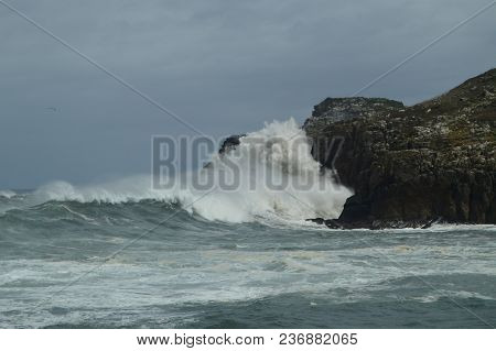 Wonderful Snapshots Taken In The Port Of Lekeitio Of Huracan Hugo Breaking Its Waves Against The Por