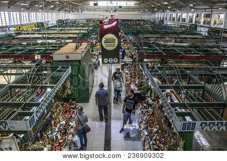 Curitiba, Parana, Brazil, January 03, 2018. Client Movement Within The Municipal Market Of Curitiba,
